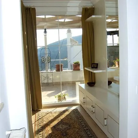 Villa House Near Marina, Yachts, Boats. 4,5 Br *