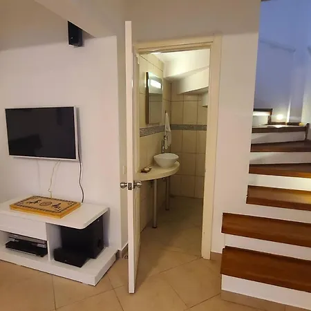 House Near Marina, Yachts, Boats. 4,5 Br