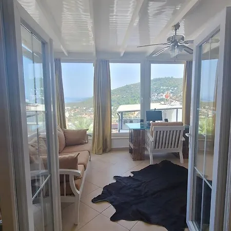 House Near Marina, Yachts, Boats. 4,5 Br Villa *