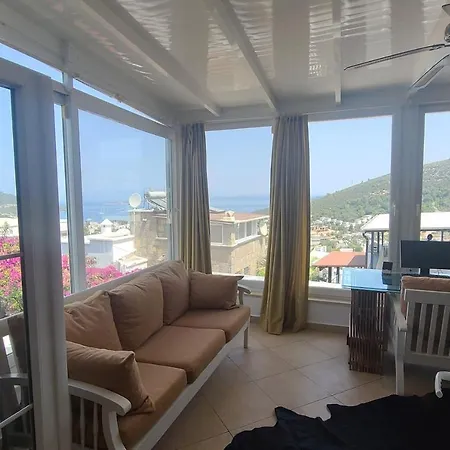 Villa House Near Marina, Yachts, Boats. 4,5 Br *